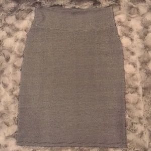 LuLaRoe Cassie skirt, size small.